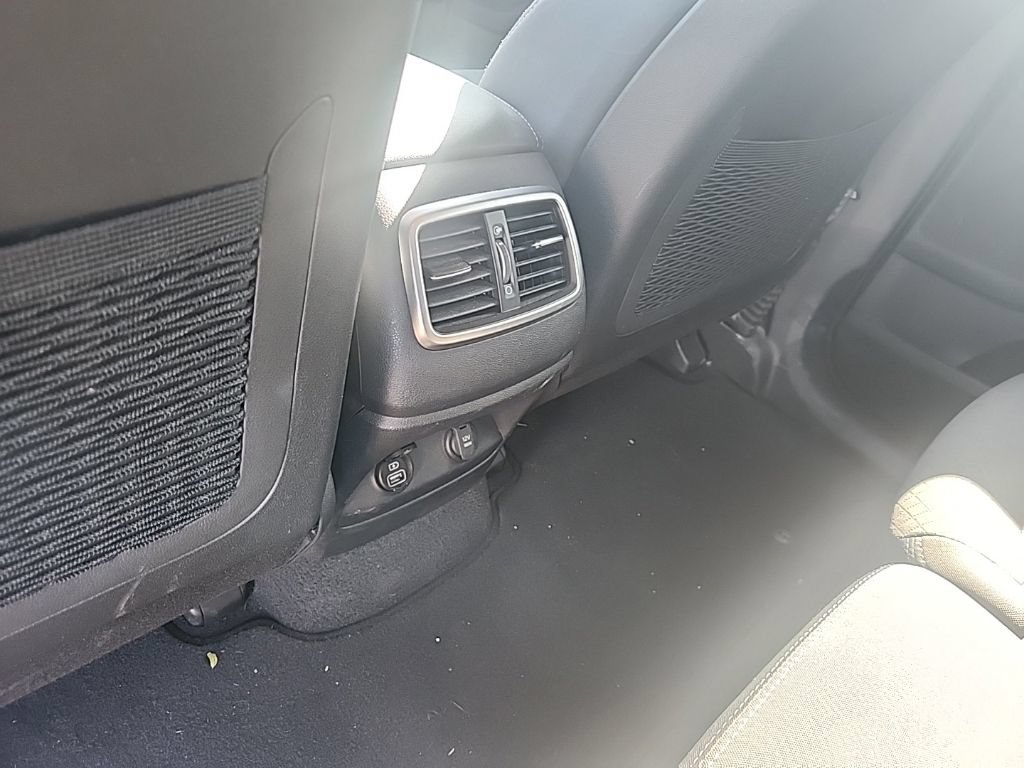 Used 2017 Kia Sorento AWD w/ LX Convenience Package image 27