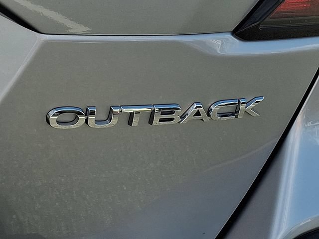Used 2025 Subaru Outback Limited AWD/4WD image 35