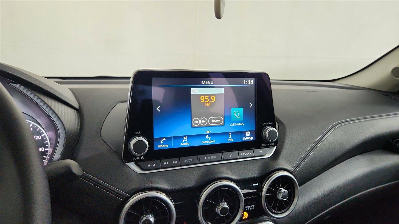 Used 2024 Nissan Sentra SV image 38