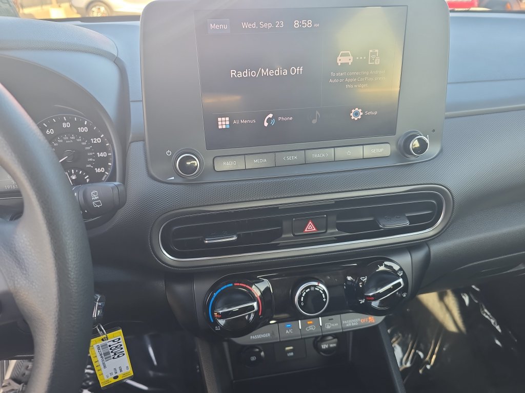 Used 2023 Hyundai Kona SE AWD/4WD image 16