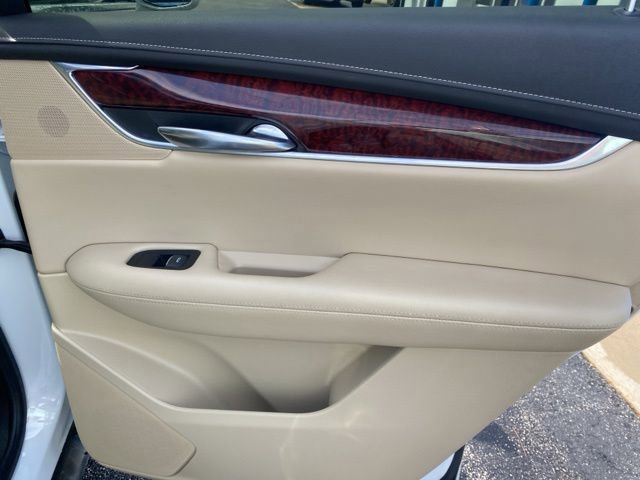 Used 2019 Cadillac XT5 Premium Luxury AWD/4WD image 39