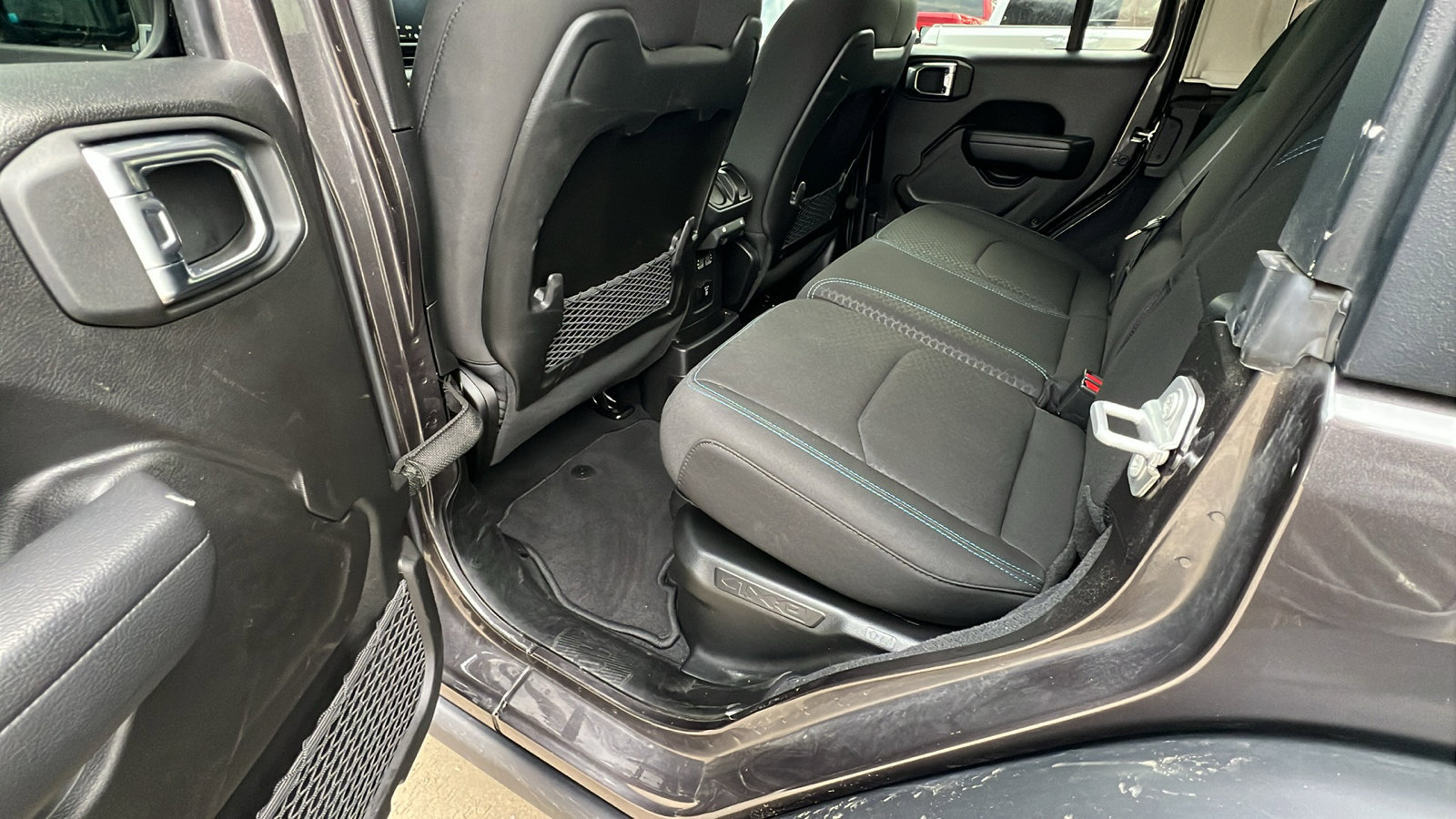 Used 2025 Jeep Wrangler Unlimited Rubicon 4xe w/ Safety Group image 23