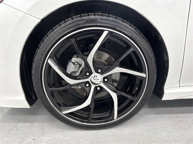 Used 2022 Toyota Camry XSE image 10