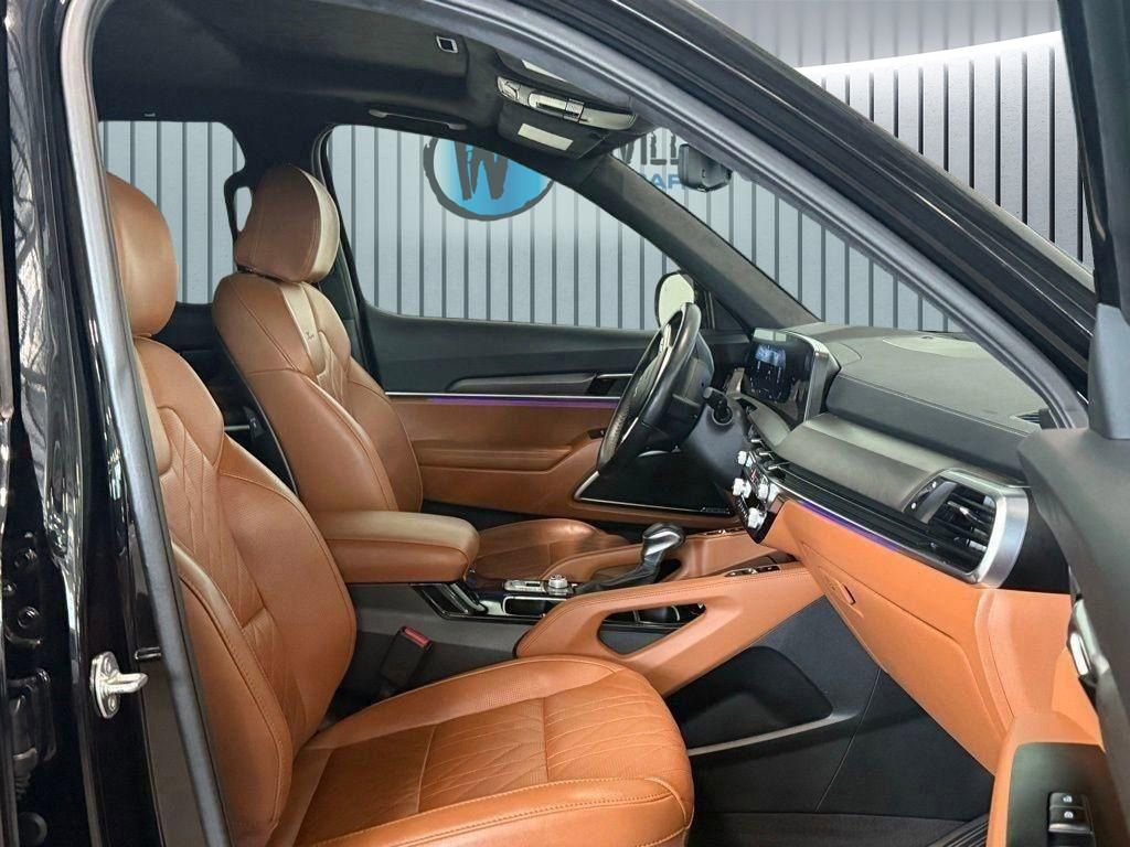 Used 2024 Kia Telluride SX Prestige X-Pro AWD/4WD image 5