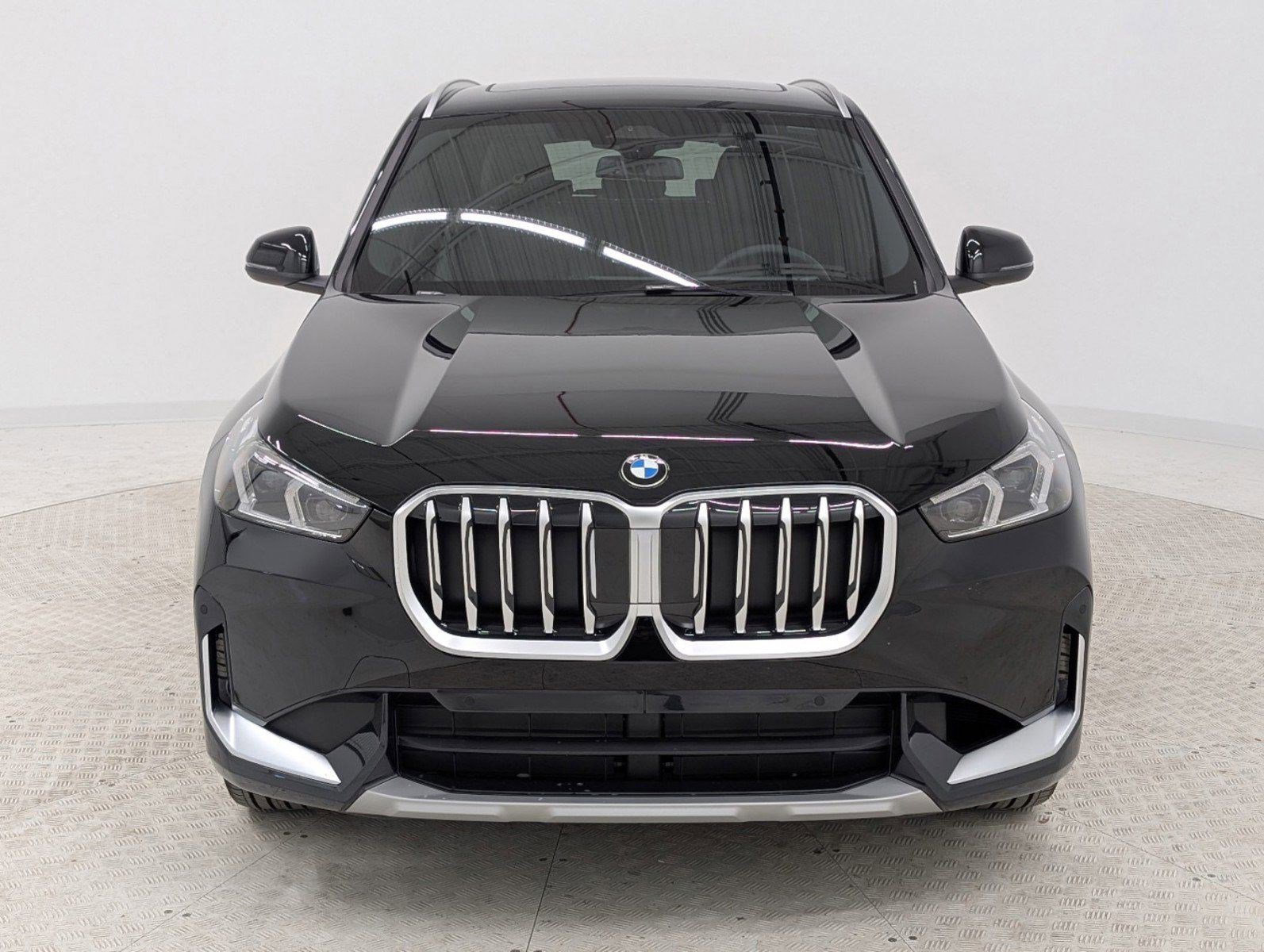 Used 2025 BMW X1 xDrive28i w/ Convenience Package AWD/4WD image 6