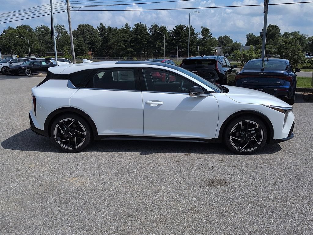 New 2026 Kia K4 EX w/ GT-Line Premium Package FWD image 2