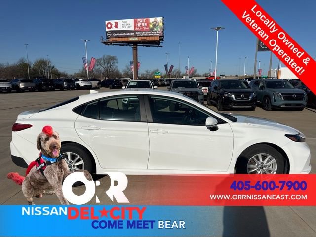 Used 2025 Toyota Camry LE FWD image 6