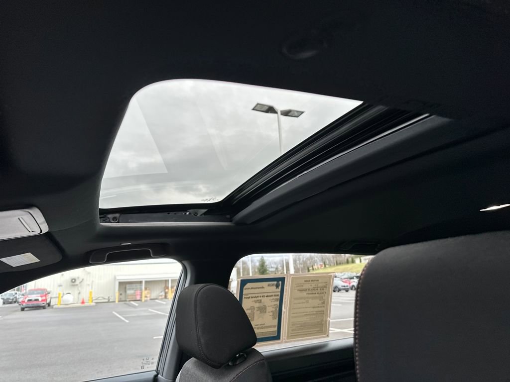 Used 2025 Honda CR-V Sport image 19