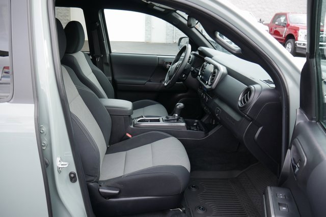 Used 2023 Toyota Tacoma TRD Sport image 27