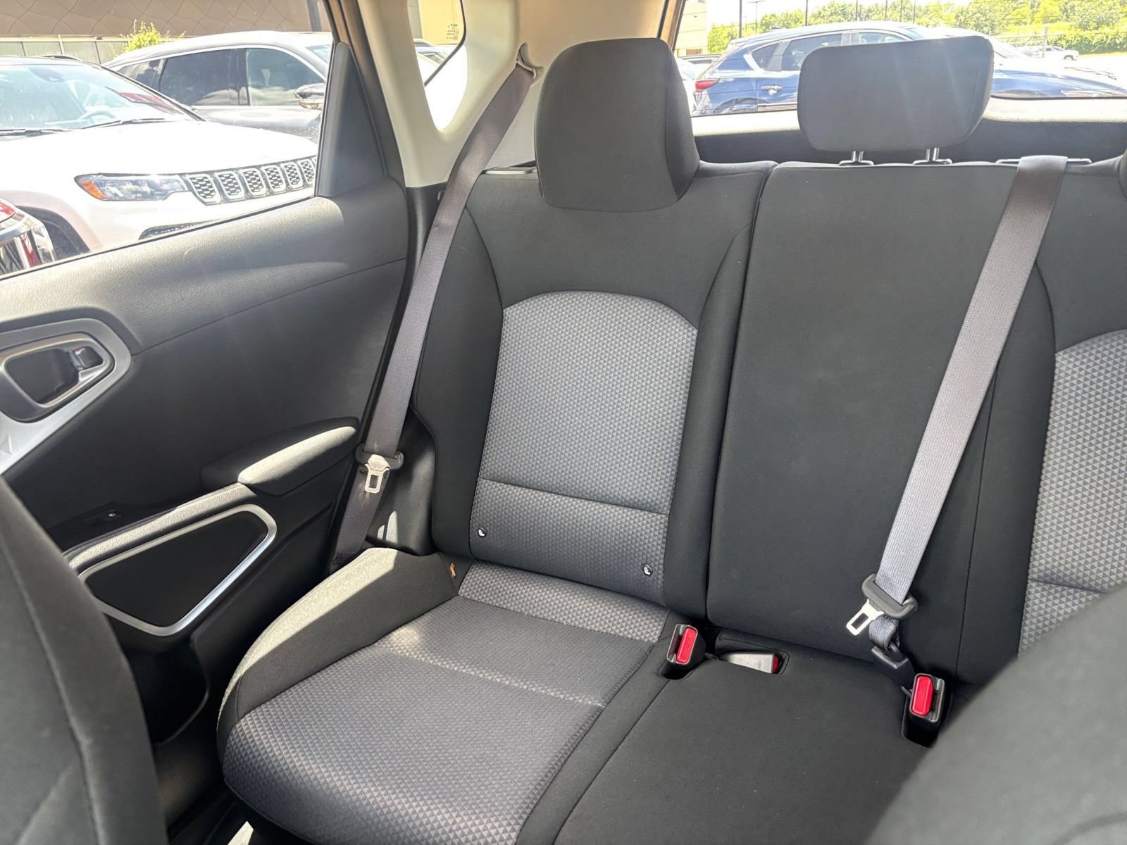 Used 2025 Kia Soul LX w/ LX Technology Package FWD image 37