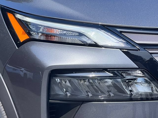 New 2026 Nissan Rogue SV AWD/4WD image 34
