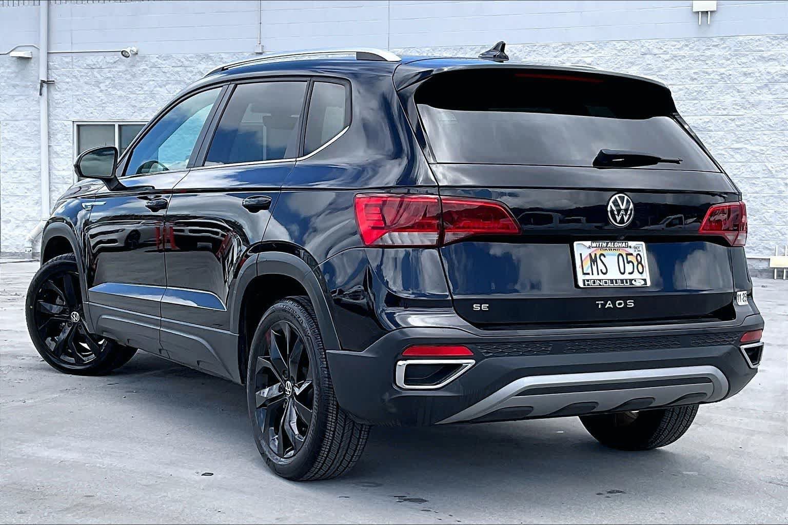 Used 2022 Volkswagen Taos SE FWD image 4