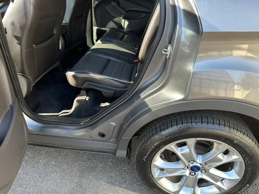 Used 2014 Ford Escape Titanium image 24