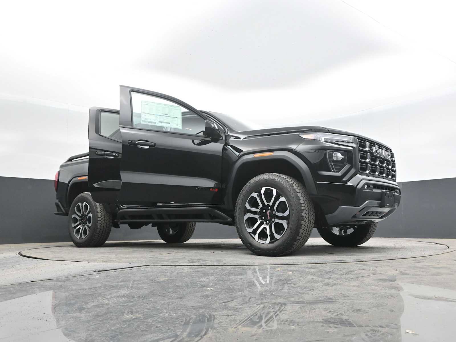 New 2025 GMC Canyon AT4 w/ Nightfall Edition image 55