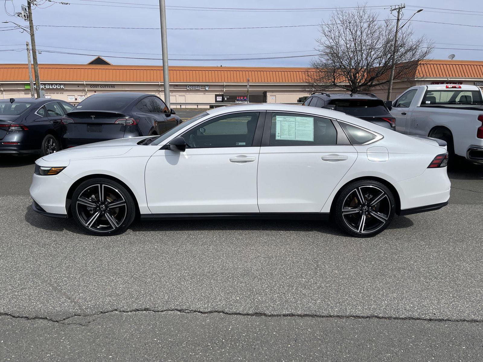 Used 2023 Honda Accord Sport image 18