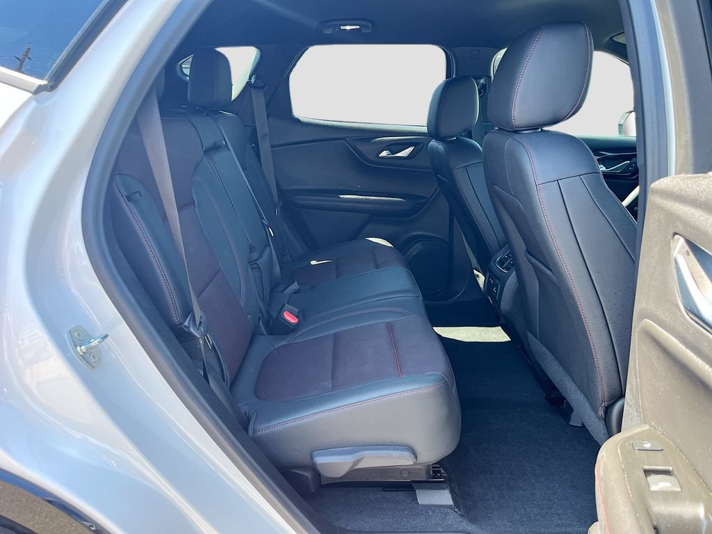 Used 2022 Chevrolet Blazer RS w/ Enhanced Convenience Package FWD image 28
