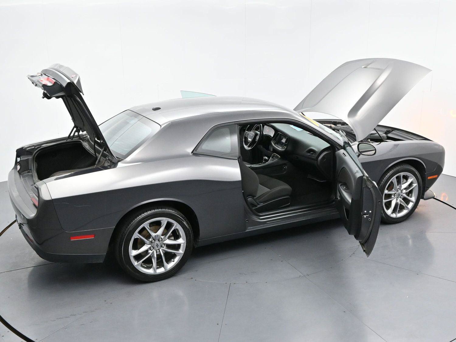 Used 2022 Dodge Challenger GT AWD/4WD image 38