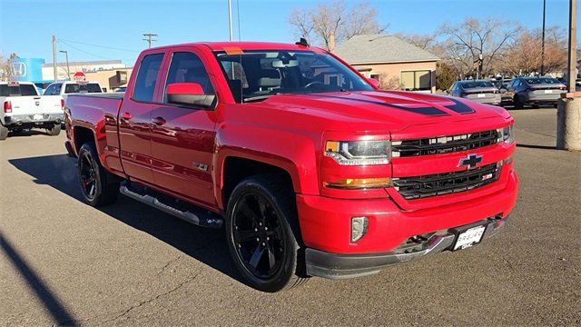 Used 2017 Chevrolet Silverado 1500 LT w/ Rally 2 Edition image 3