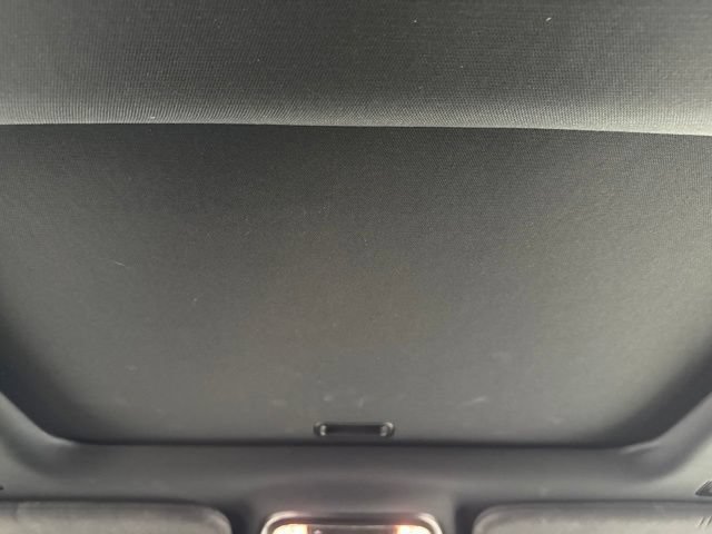 Used 2021 Jeep Grand Cherokee Limited AWD/4WD image 32