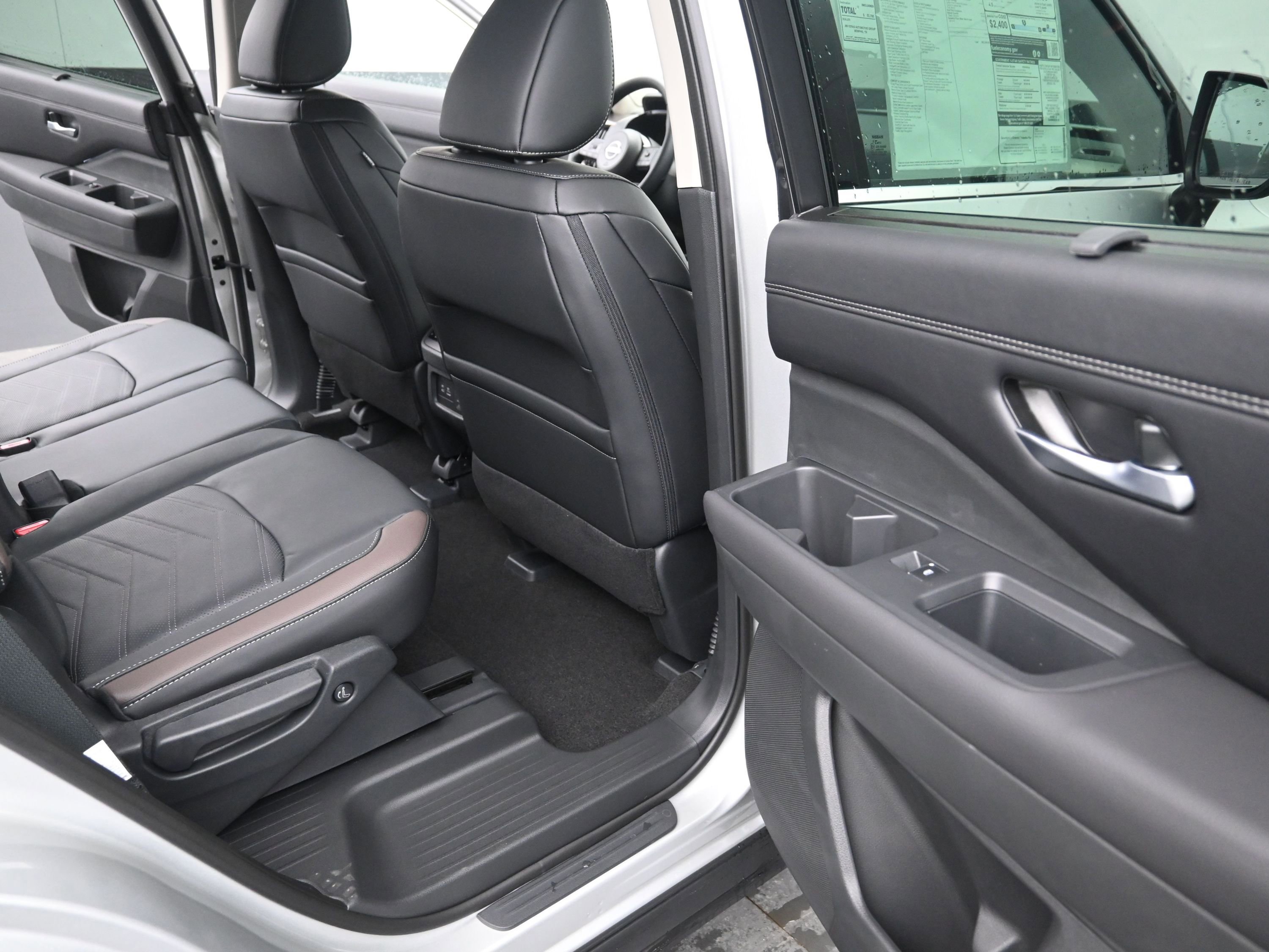 New 2025 Nissan Pathfinder Platinum w/ Cargo Package image 20