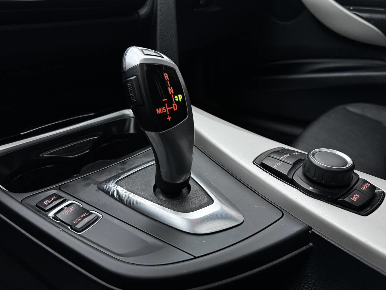 Used 2014 BMW 320i xDrive 320i xDrive AWD 4dr Sedan image 20