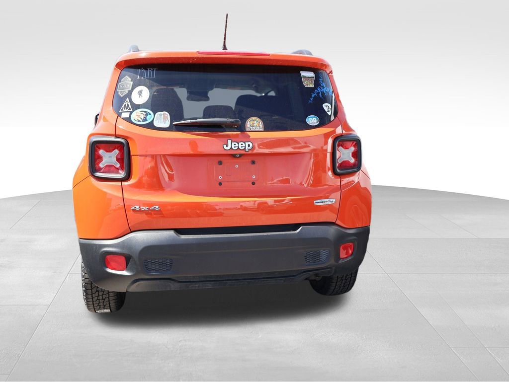 Used 2015 Jeep Renegade Latitude AWD/4WD image 15