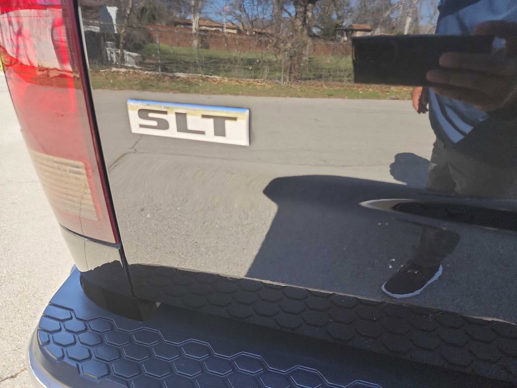 Used 2018 RAM 2500 SLT w/ Luxury Group image 7