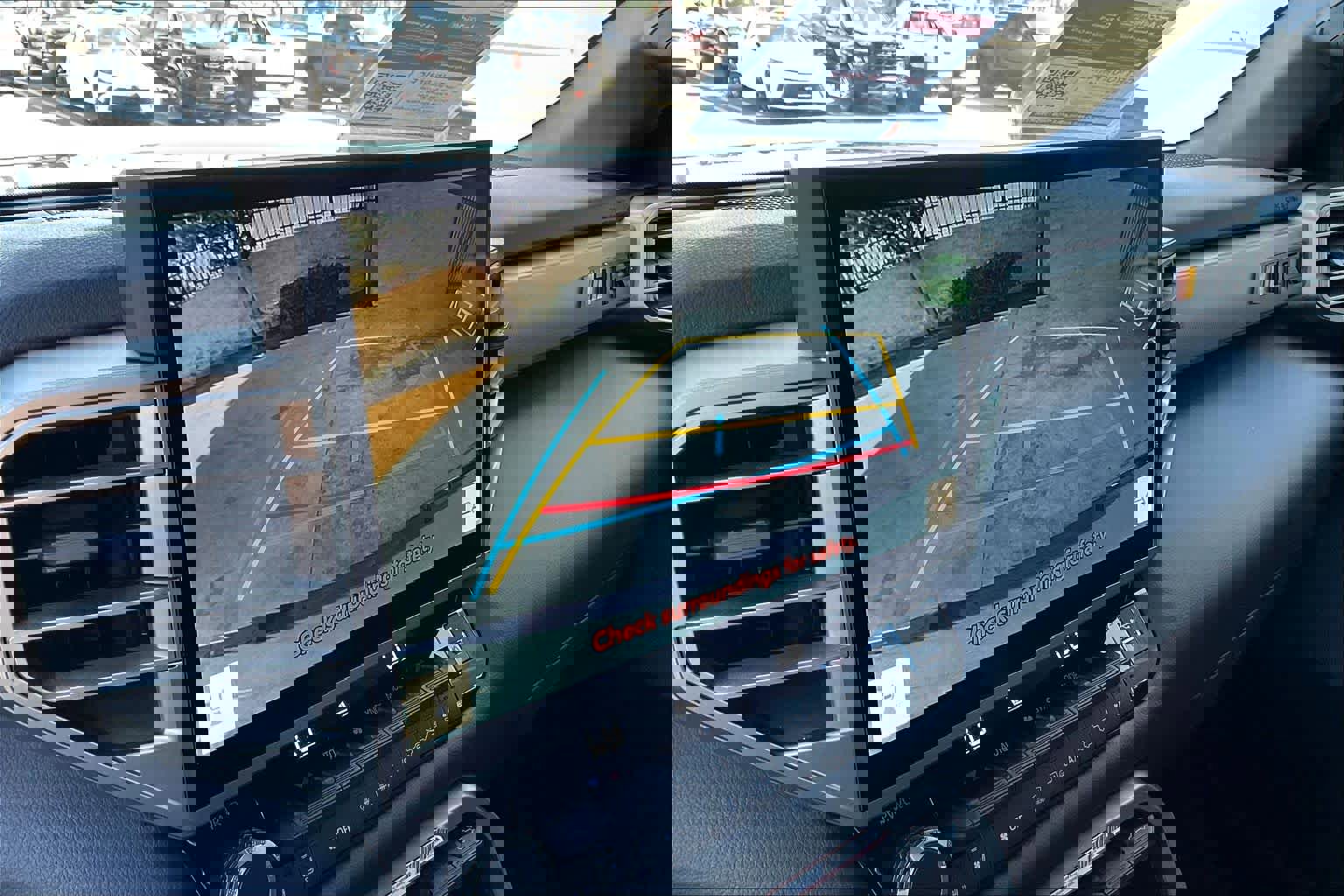 Used 2025 Toyota Tundra Limited image 25