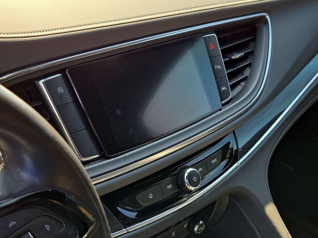 Used 2022 Buick Enclave Essence w/ Experience Buick Package FWD image 13