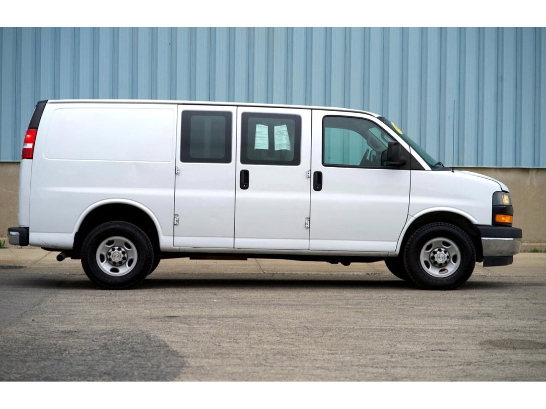 Used 2019 Chevrolet Express 2500 w/ Driver Convenience Package image 4