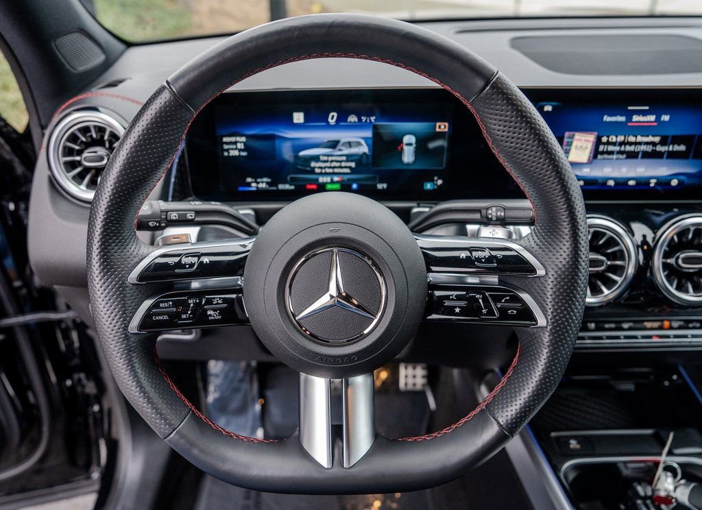 Used 2024 Mercedes-Benz EQB 250+ image 5