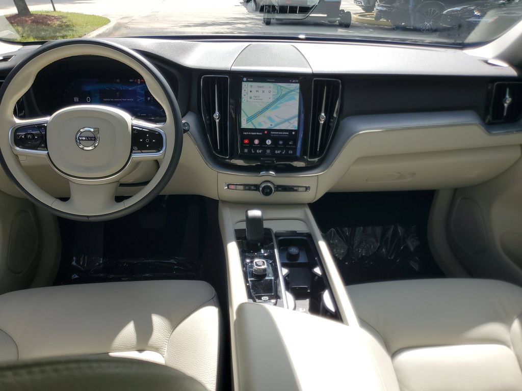 Certified 2024 Volvo XC60 B5 Core w/ Protection Package Premier AWD/4WD image 13