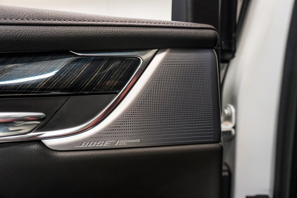 Used 2022 Cadillac XT6 Premium Luxury w/ Technology Package FWD image 10