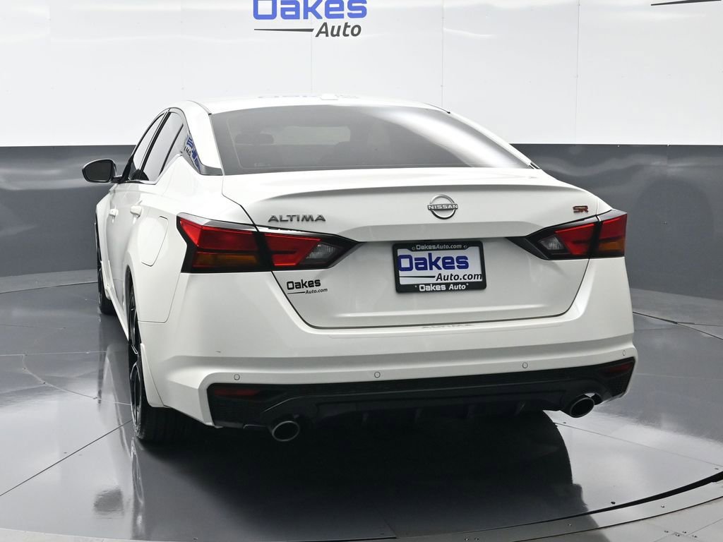 Used 2024 Nissan Altima 2.5 SR w/ SR Premium Package image 7