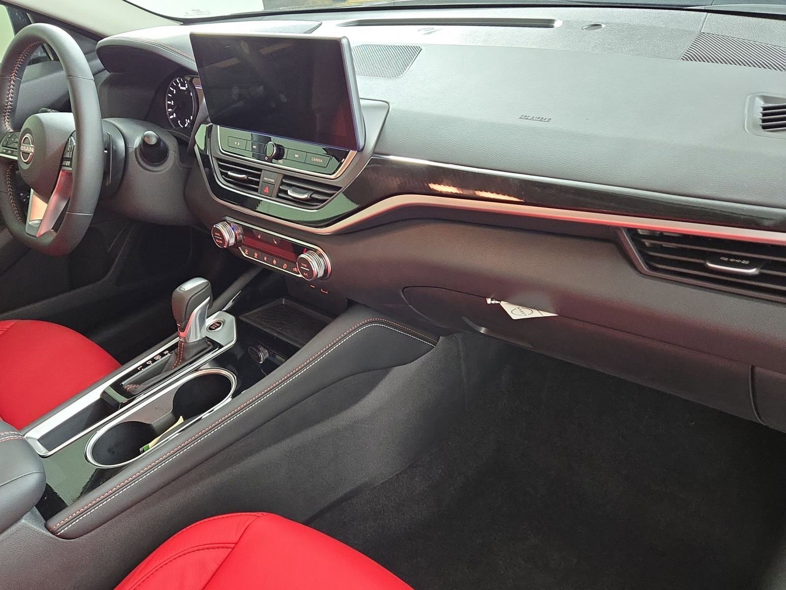 New 2025 Nissan Altima 2.5 SR w/ SR Premium Package image 22