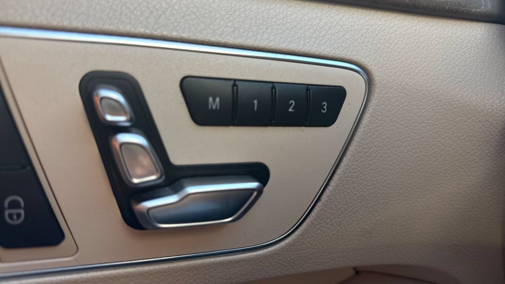 Used 2014 Mercedes-Benz E 350 Sedan image 26