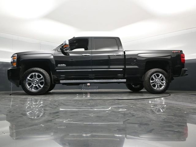 Used 2019 Chevrolet Silverado 2500 High Country w/ Duramax Plus Package AWD/4WD image 61