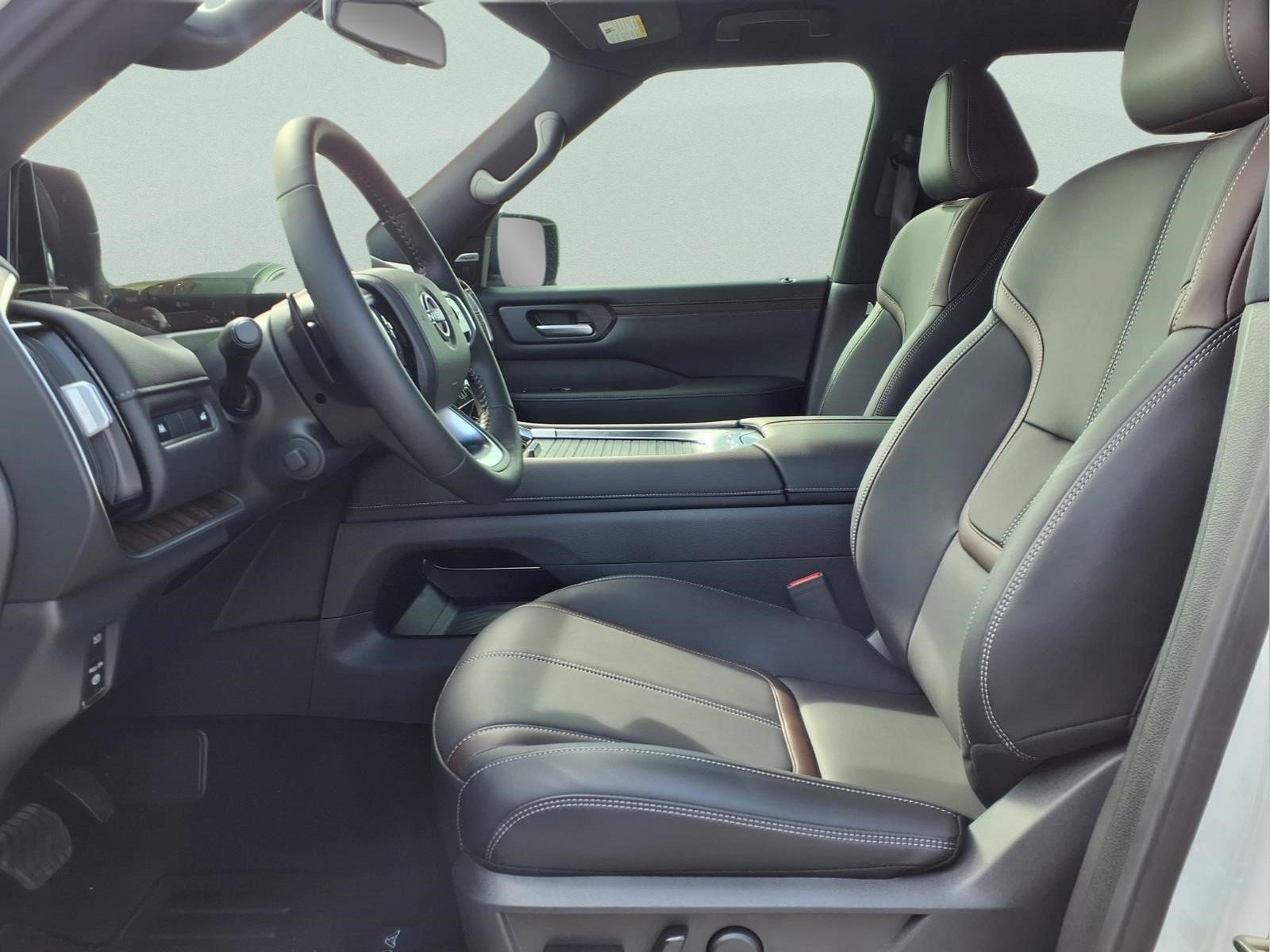 New 2026 Nissan Armada SL w/ Captain's Chari Seat Package AWD/4WD image 10
