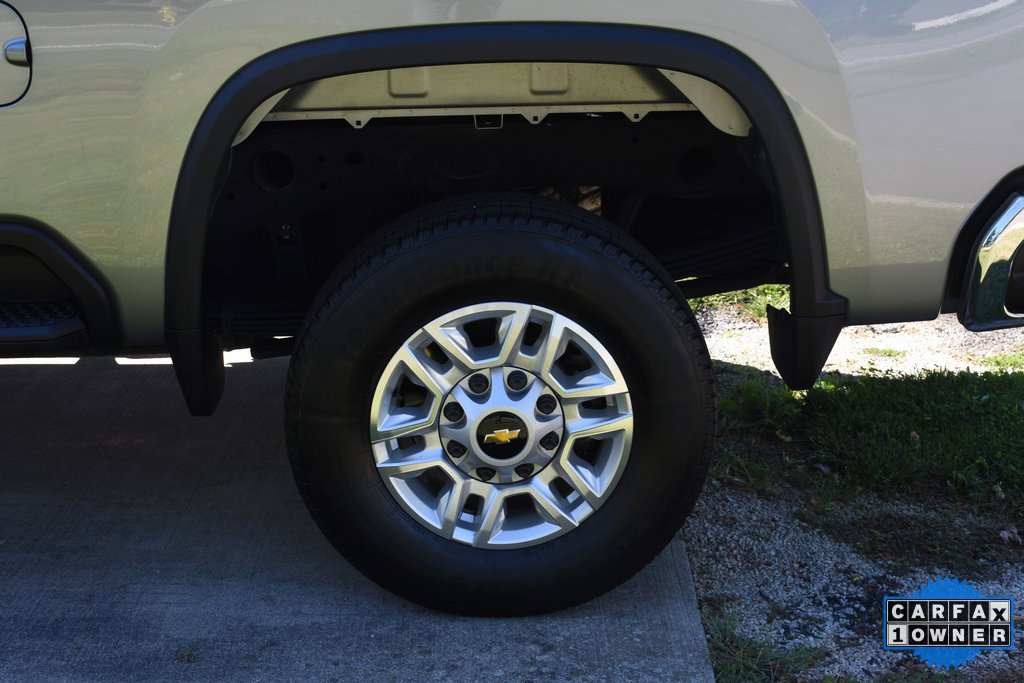 Used 2024 Chevrolet Silverado 2500 LT image 9