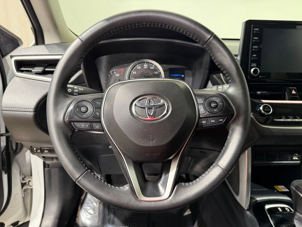 Certified 2022 Toyota Corolla Cross LE w/ Moonroof Package AWD/4WD image 24