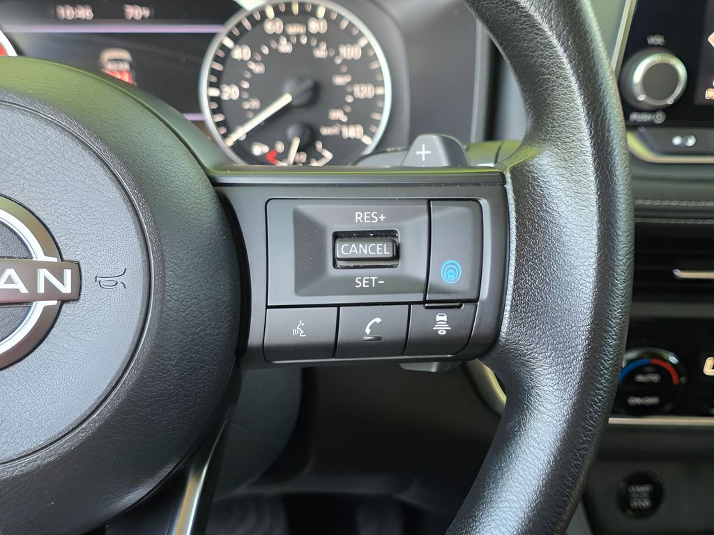 Used 2024 Nissan Rogue SV AWD/4WD image 20