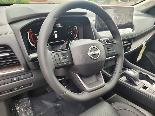 New 2026 Nissan Rogue Platinum image 6