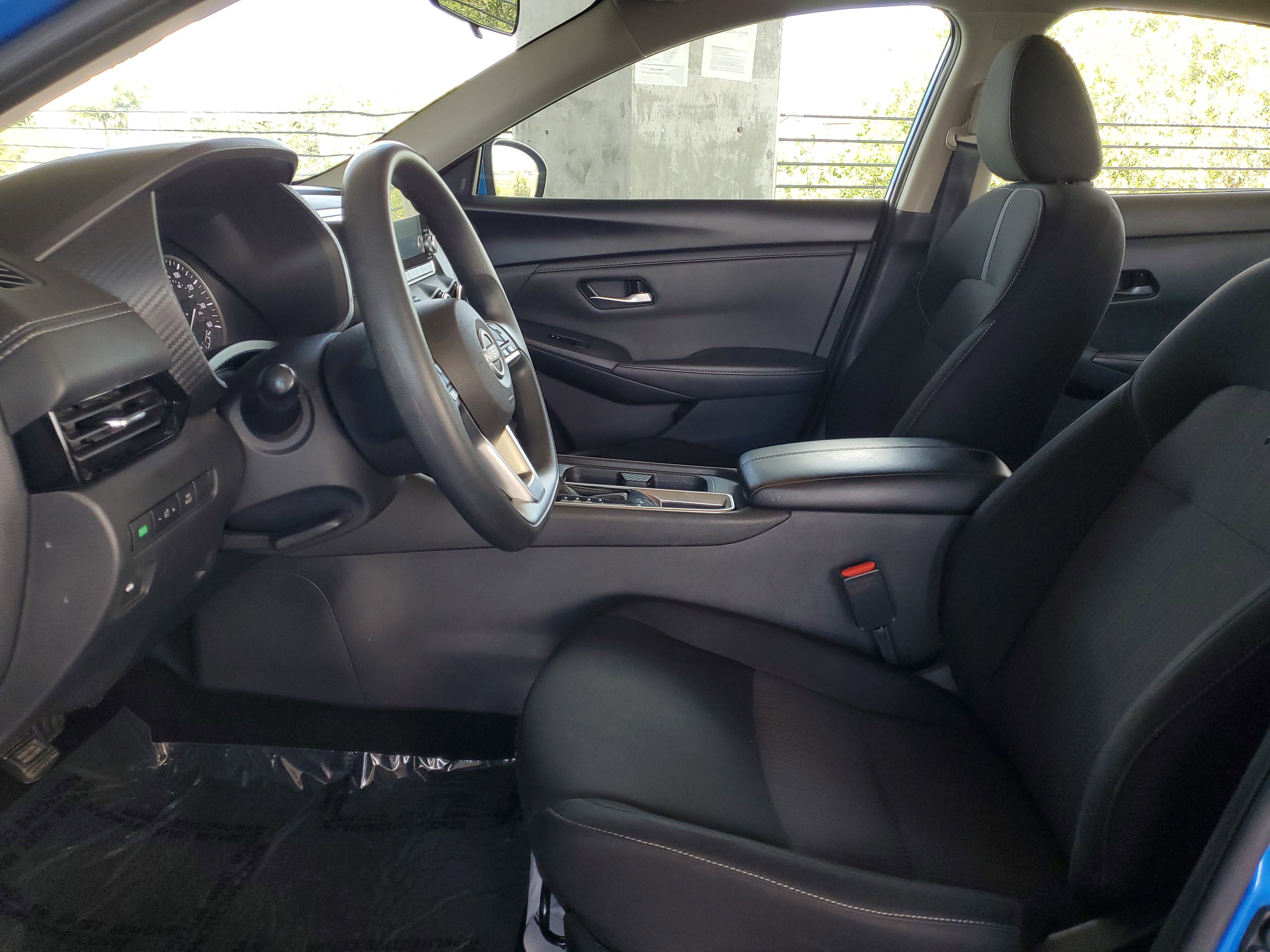 Used 2024 Nissan Sentra SV image 17