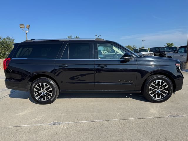 Used 2025 Ford Expedition Max Platinum AWD/4WD image 4