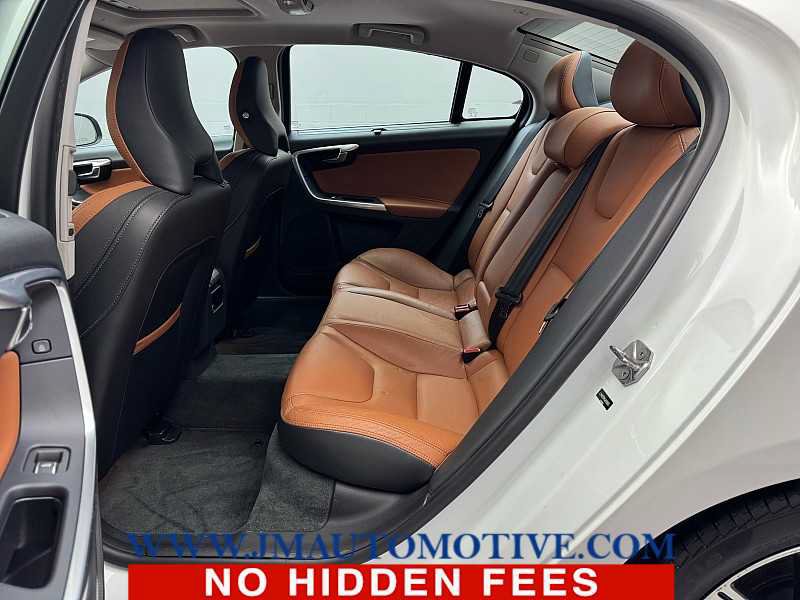 Used 2018 Volvo S60 T5 Inscription Platinum AWD/4WD image 15