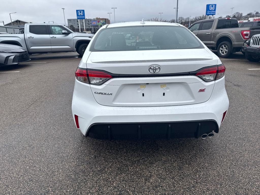 New 2026 Toyota Corolla SE image 6