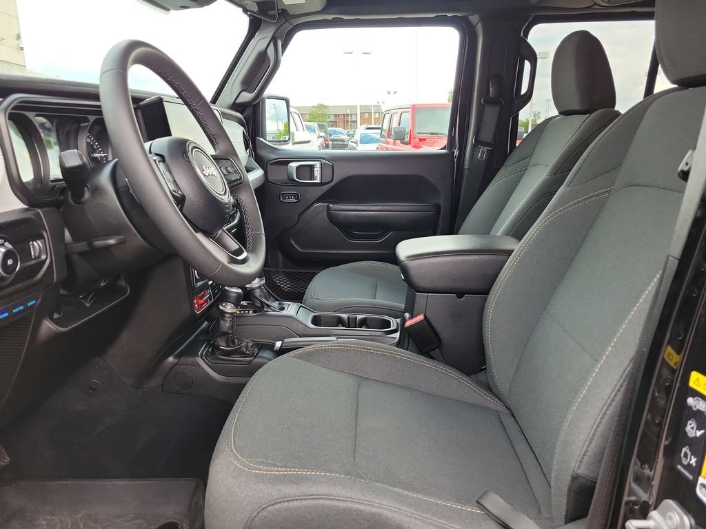 Used 2025 Jeep Wrangler Unlimited Sport S 4xe AWD/4WD image 12