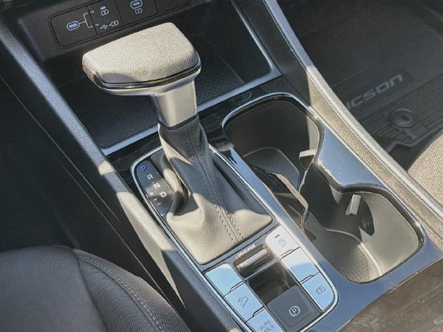 New 2026 Hyundai Tucson SEL Plus FWD image 16