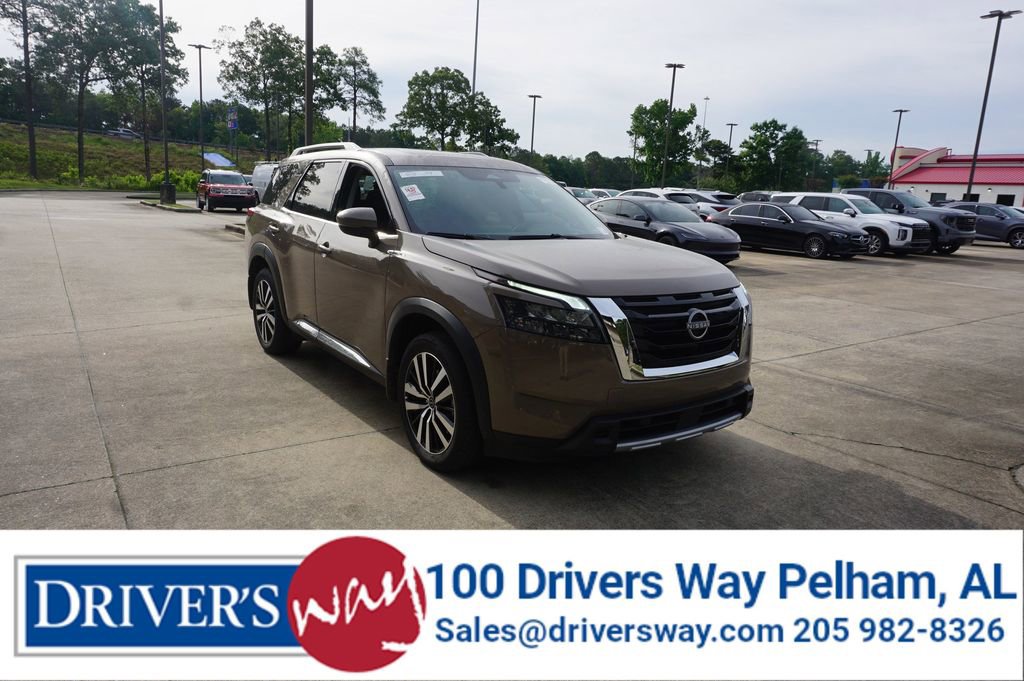 Used 2025 Nissan Pathfinder Platinum