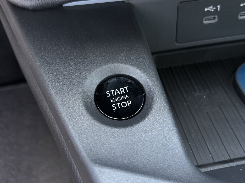 New 2027 Nissan Sentra SR FWD image 14